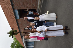 14-mai-2023-1eres-communions-St-Vaast_08.xnbak_.xnbak-Copy